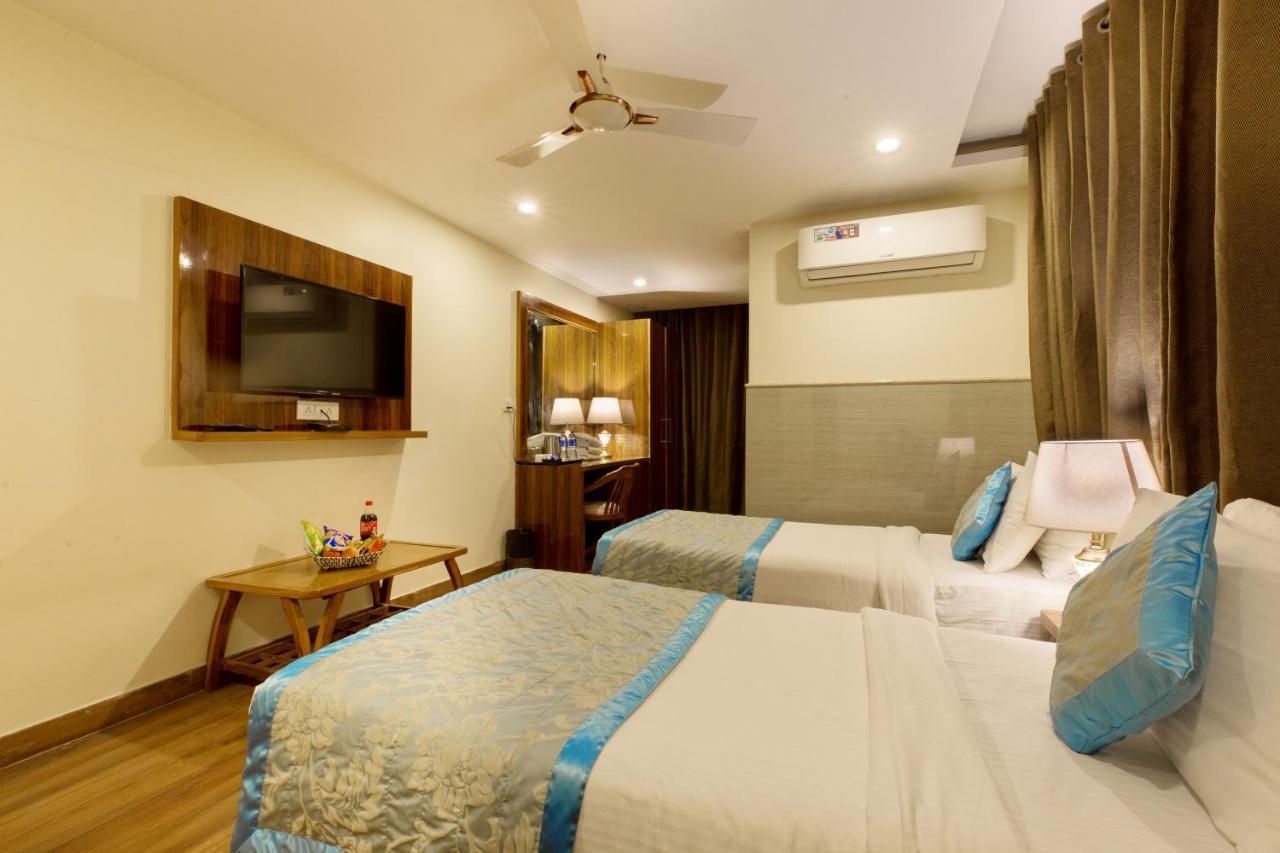 होटल Viva Palace 4*