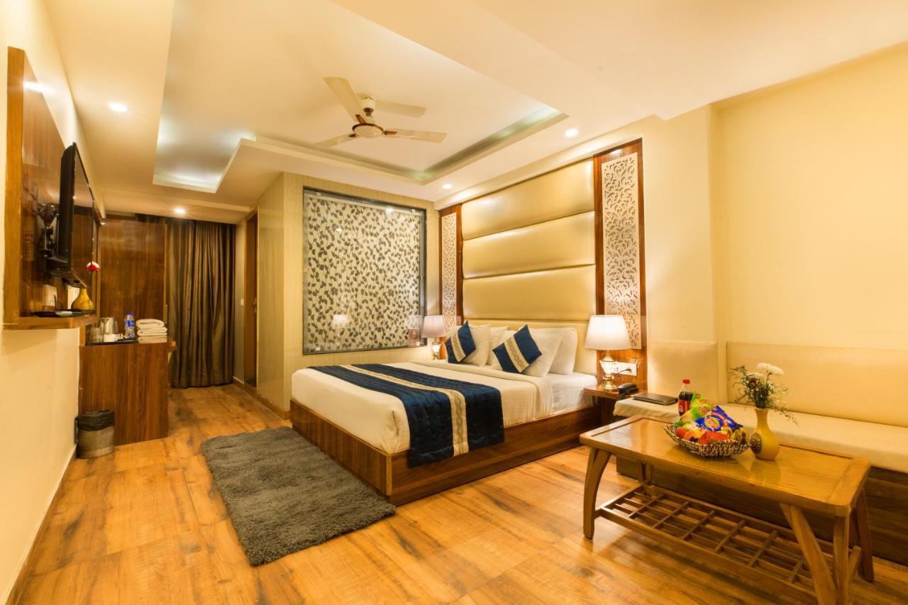 होटल Viva Palace 4*
